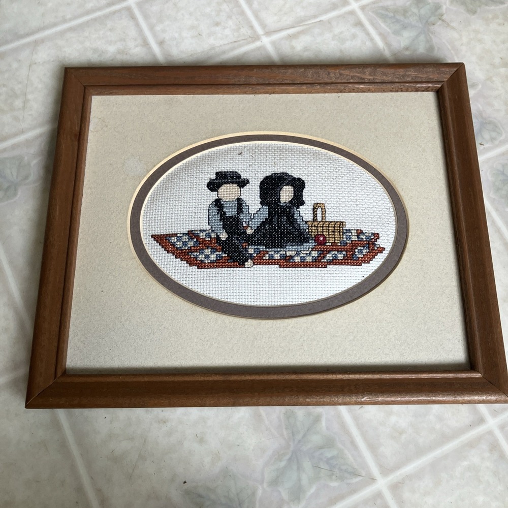 Vintage Hand Cross Stitch Amish boy and girl doll picnic blanket‎ Wood Frame